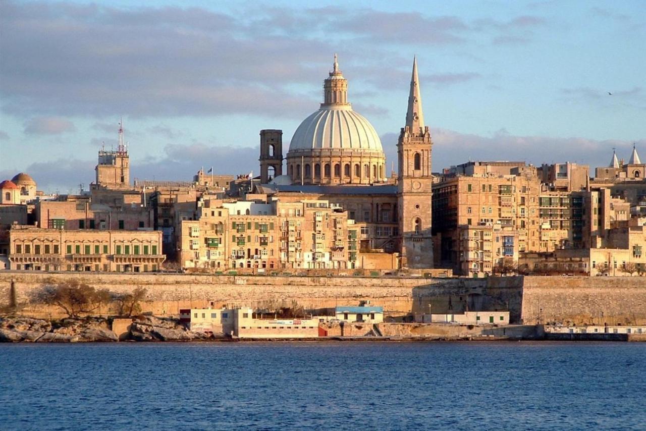 Luxury Apartment With Valletta And Harbour Views Sliema Exterior foto