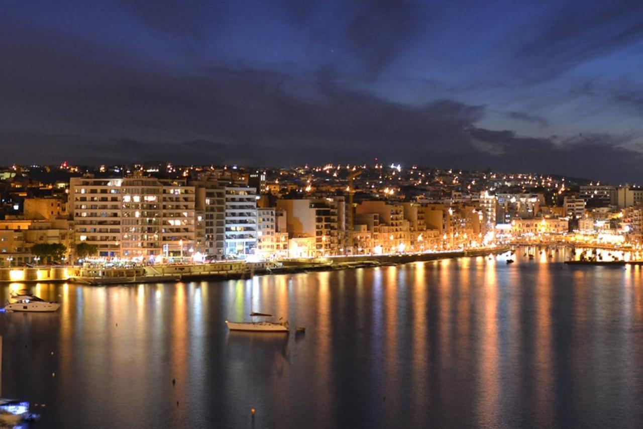 Luxury Apartment With Valletta And Harbour Views Sliema Exterior foto