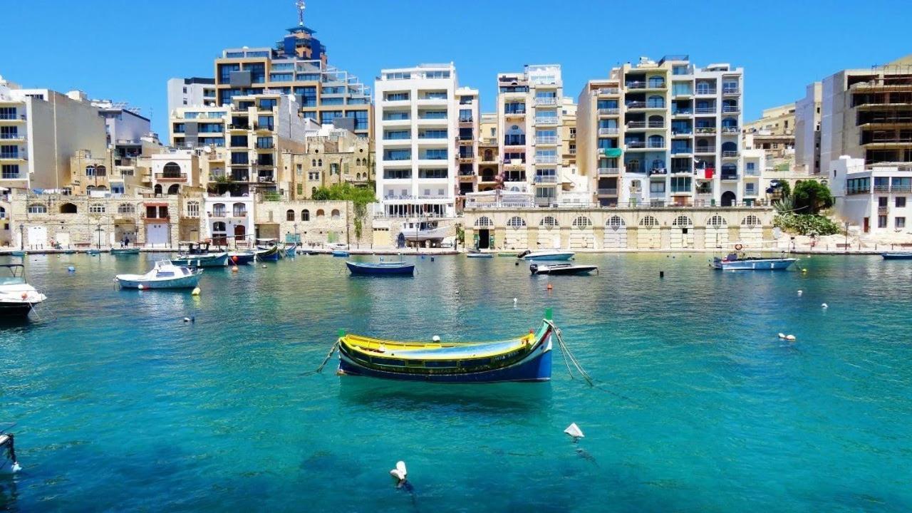 Luxury Apartment With Valletta And Harbour Views Sliema Exterior foto