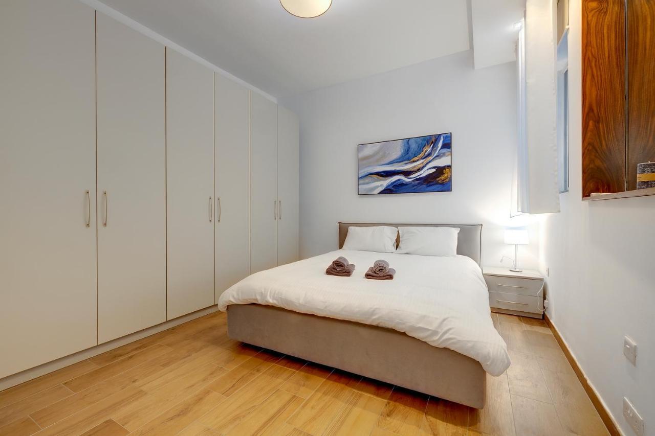 Luxury Apartment With Valletta And Harbour Views Sliema Exterior foto