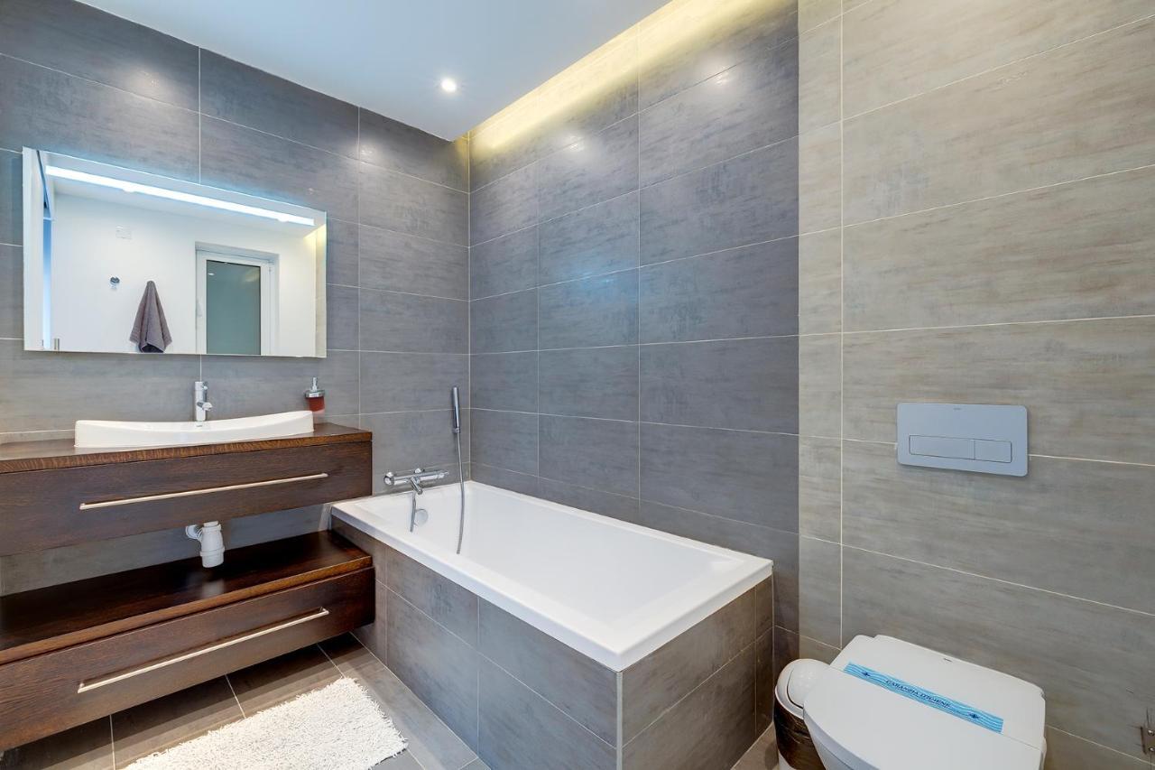 Luxury Apartment With Valletta And Harbour Views Sliema Exterior foto